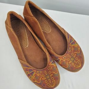 Hot Kiss burnt sienna embroidered cloth ballet flats 9